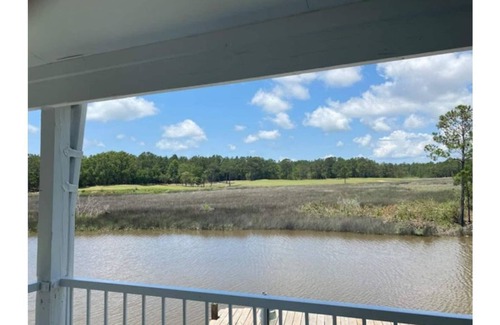 Gautier House | Lake House in front of the bayou