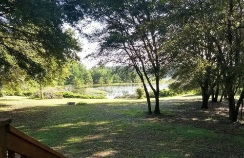 Ocklawaha House | Lake House in Ocklawaha | 3BR | Garden tub
