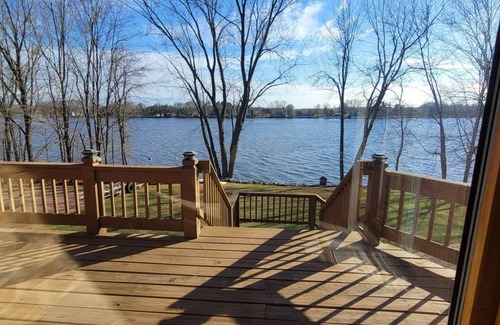 Stratford House | Lake House Retreat on Eau Pleine Flowage