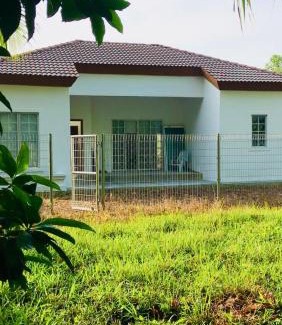 Sungai Pelek House | Lake House Sepang88