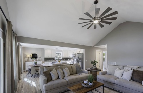 Leesburg House | LAKE HOUSE w/ Hot Tub - Bring your Boat, Jet Ski, Kayak, SUP and Fishing Pole.