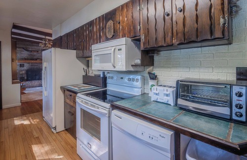 Old Forge House | Lake House Waterfront 4 bed 3 bath house w/dock & firepit .5 miles to Old Forge