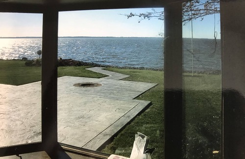 Larsen House | Lake house with easy access to Fox Valley cities