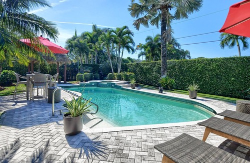 Lake Ida Shores House | Lake Ida Oasis home with amazing pool