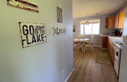 Town of Yates Cottage | Lake it Easy 2-bedroom cottage in Lyndonville