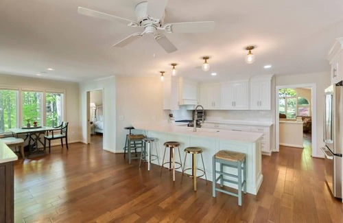 Seneca House | Lake Keowee Ln - Awesome Lake Keowee Views