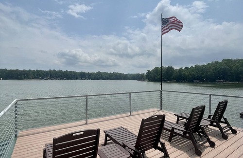 Dawsonville House | Lake Lanier Escape - Secluded Cabin on Quiet Cove with Two-Story Dock