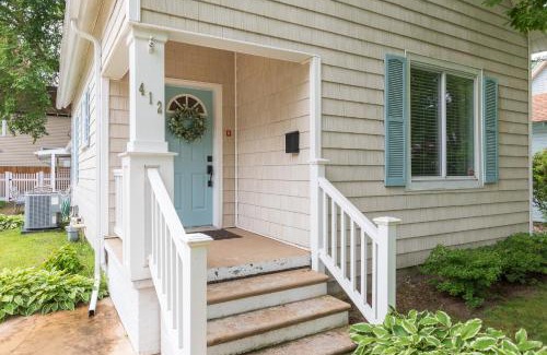 South Haven House | Lake Life - located just steps to South Beach