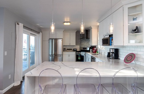 Geneva Cottage | Lake Life: Wine Country and Lake Living
