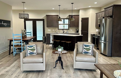 Pickwick Dam House | Lake Livin'. 3-bedroom House in Counce, TN near Pickwick Lake