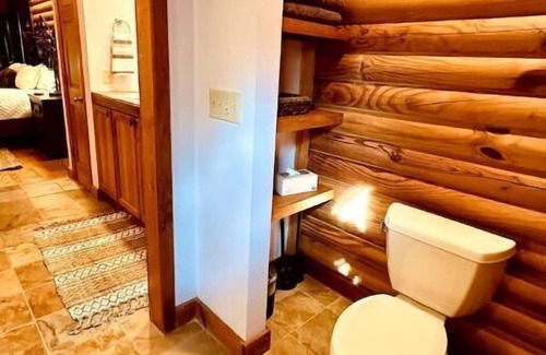 Lake Lure Cabin | Lake Lure Cabin-Hot Tub-FirePit-Arcade Games-Minutes to golfing, hiking, biking