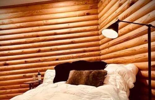 Lake Lure Cabin | Lake Lure Cabin-Hot Tub-FirePit-Arcade Games-Minutes to golfing, hiking, biking