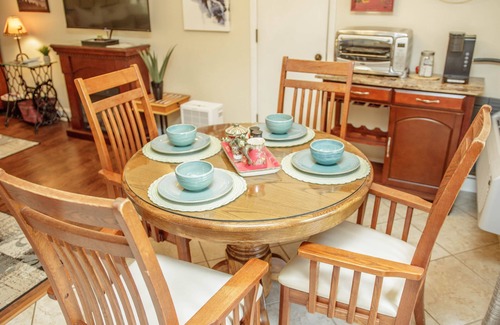 Lake Lure Apartment | Lake Lure Mountain Serenity Villa @ Rumbling Bald with Pools, Golf & Restaurants