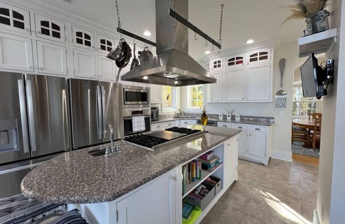 Champion House | Lake Michigamme Luxury Retreat
