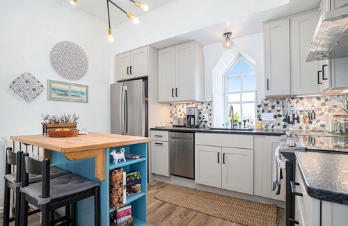 Grand Haven Apartment | Lake Michigan Designer Apartment in Historic Home
