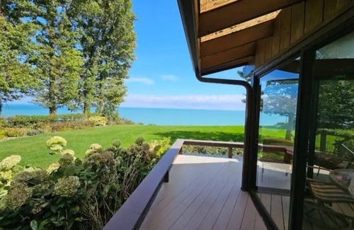 Racine Villa | Lake Michigan Waterfront Designer Villa
