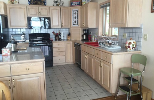 Lake City Cottage | Lake Missaukee with Dock, Hoist, Sandy Beach and Fabulous Sunsets - 2 Bath