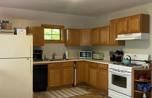 Newbury Apartment | Lake & Mount Sunapee Apartment Getaway