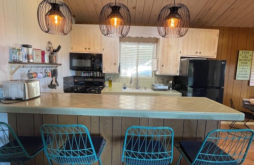 Crestline Cabin | Lake, Mountain and Forest View Cabin in Crestline