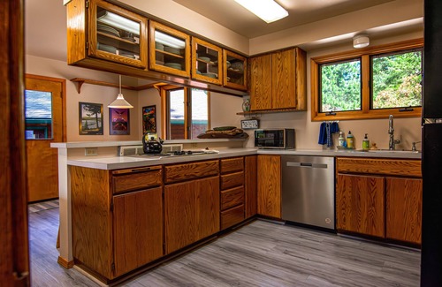 Sandpoint House | Lake Mountain Lodge - Family Time and Adventures