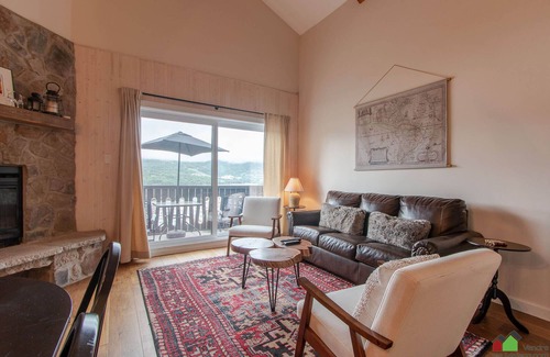 Mont-Tremblant Apartment | Lake & Mountain View condo