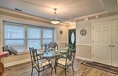 Prosperity House | Lake Murray Home with Kayaks, 13 Mi to Dreher Island!