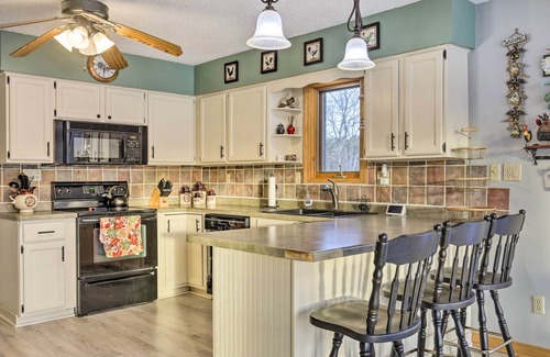 Tomahawk House | Lake Nokomis Escape w/Dock & Beach Access