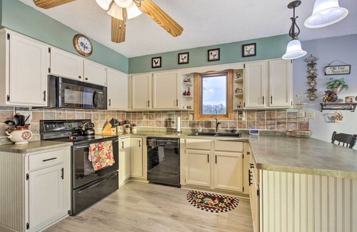 Tomahawk House | Lake Nokomis Escape w/Dock & Beach Access