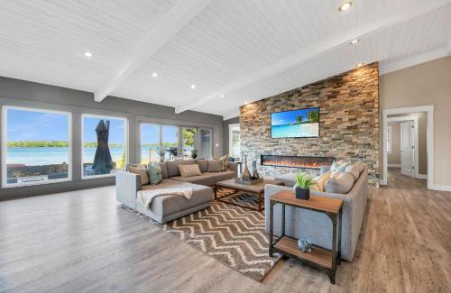 Mayhew House | Lake Norman Breakaway