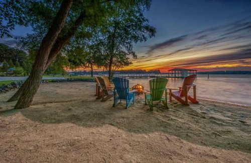 Mayhew House | Lake Norman Breakaway