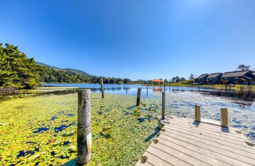 Rockaway Beach House | Lake & Ocean