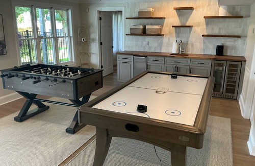 Lake Oconee House | Lake Oconee Lake House with Pool "FUN FUN FUN!"