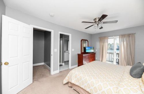 North Charleston House | Lake Palmetto Hidden Gem