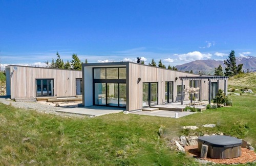 Ben Ohau House | Lake Pukaki - Lake House