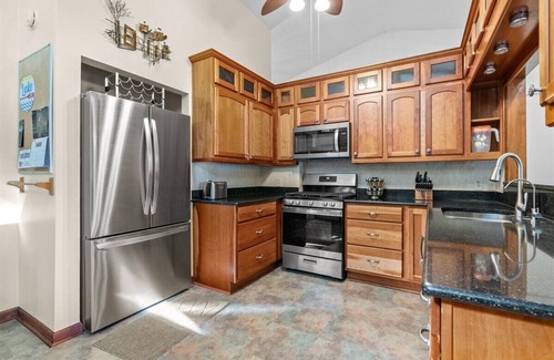 Henrico House | Lake Relaxin` | Fabulous Flat Lot | Great Water View!