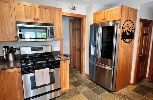 Ludlow House | Lake Rescue Summers, Ski Okemo Winters