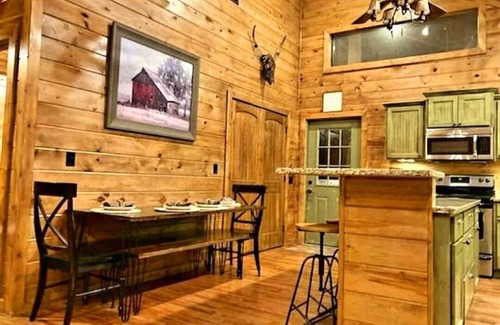 Hochatown Cabin | Lake Ridge Retreat- Broken Bow/Hochatown- 2bd