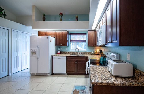 Lake Sarasota House | LAKE SARASOTA VACATION HOME CABLE TV ! Sport channels!