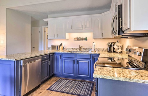Eatonton House | Lake Sinclair Waterfront Home with Private Dock and Fire Pit