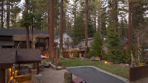 Kings Beach House | Lake Star by AvantStay Hot Tub Walk to Beach