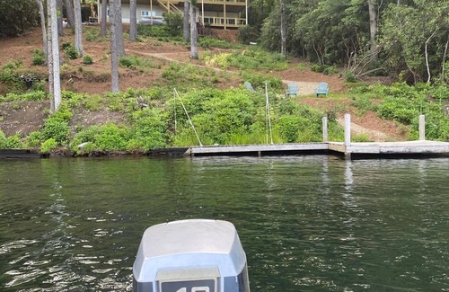 Lake Toxaway House | Lake Toxaway Lakefront Views, Dock & Fire Pit