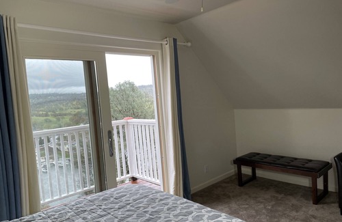 Copperopolis House | Lake Tulloch view home w/ dream views from all rooms, decks