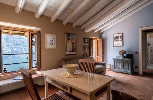 Laglio Apartment | Lake View 16