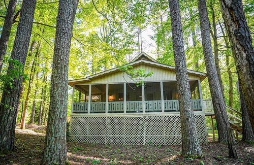 Pine Mountain Ski Chalet | Lake View chalet with screened in porch perfect for weekend getaway!