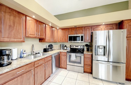 Meadow Woods House | Lake View Charmer l Private Pool l Pets l Disney