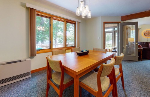 Bristol Condo | Lake View Condo with WiFi, Fireplace, Deck, Sun Room, & Shared Pool/Tennis/Beach
