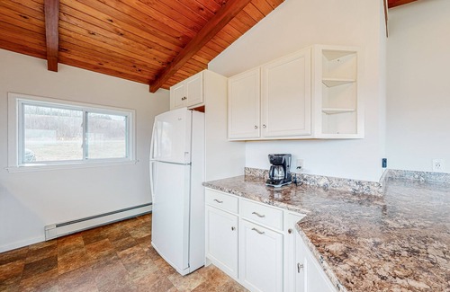 Watkins Glen House | Lake-view countryside haven with deck, two kitchens, fireplace, firepit & AC