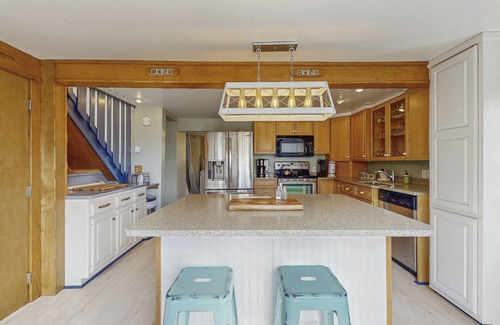 Penn Yan House | Lake view home minutes from town with deck, fireplace, grill & firepit