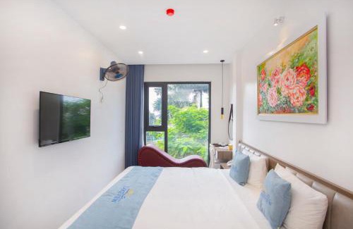 Thuy Khue Hotel | Lake View Hotel