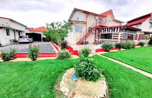 Navodari House | Lake View House